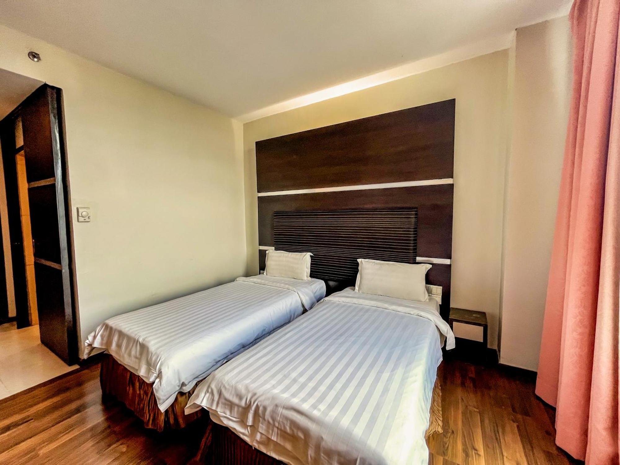 Courtyard Hotel 1Borneo Kota Kinabalu Dış mekan fotoğraf